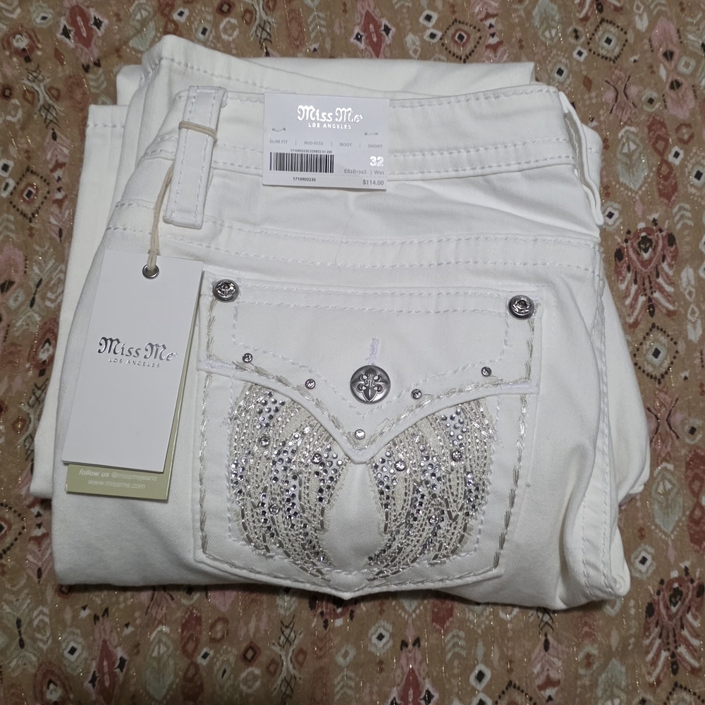 Miss Me Women's White Jeans with Embellished Pockets